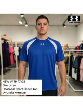 Under Armour HeatGear Loose Fit Short Sleeve Top - Size L -